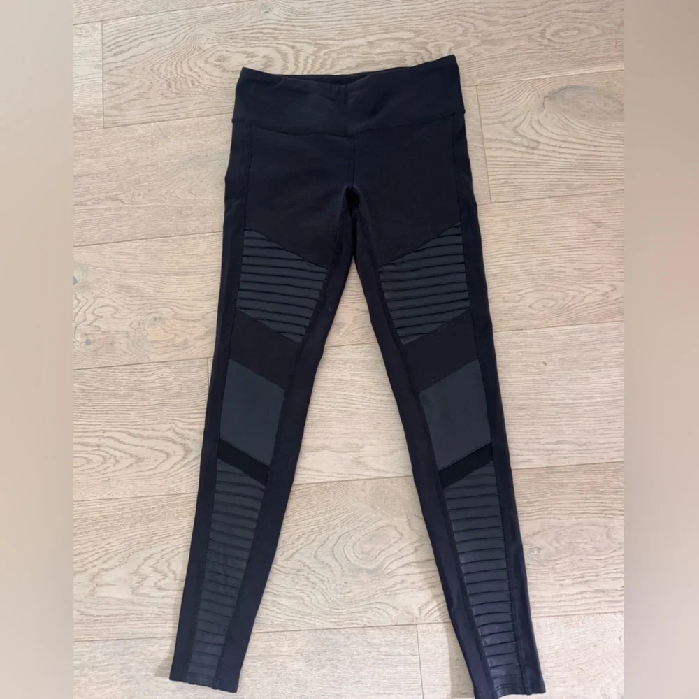 alo 7/8 High-Waist Moto Legging size small
